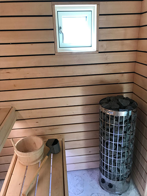 Kombination af finsk og infarød sauna