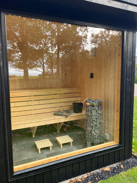 Fritstående sauna med vild udsigt